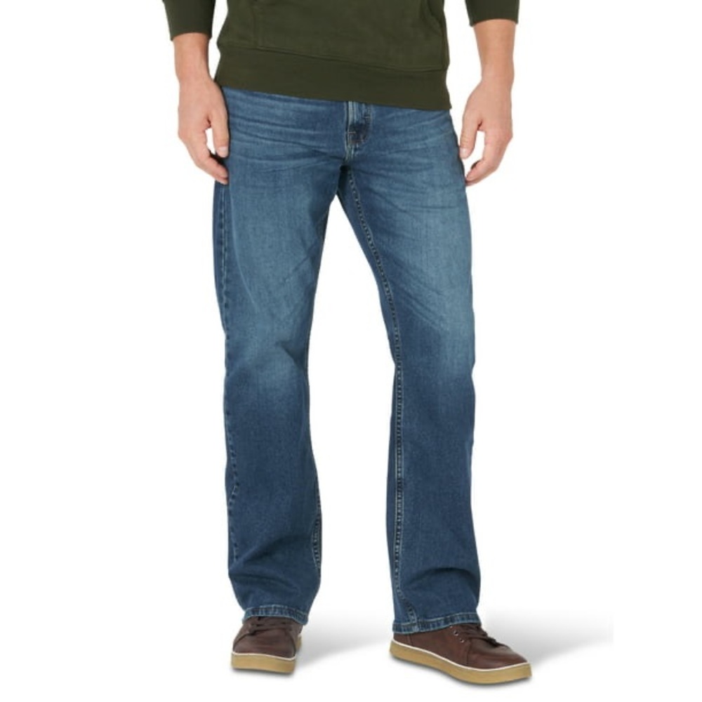 Wrangler Mens Slim Straight Fit Jean With Stretch in Judson Size 30x30